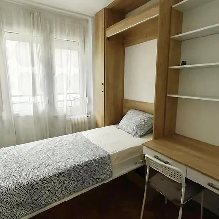 Center Apartment *